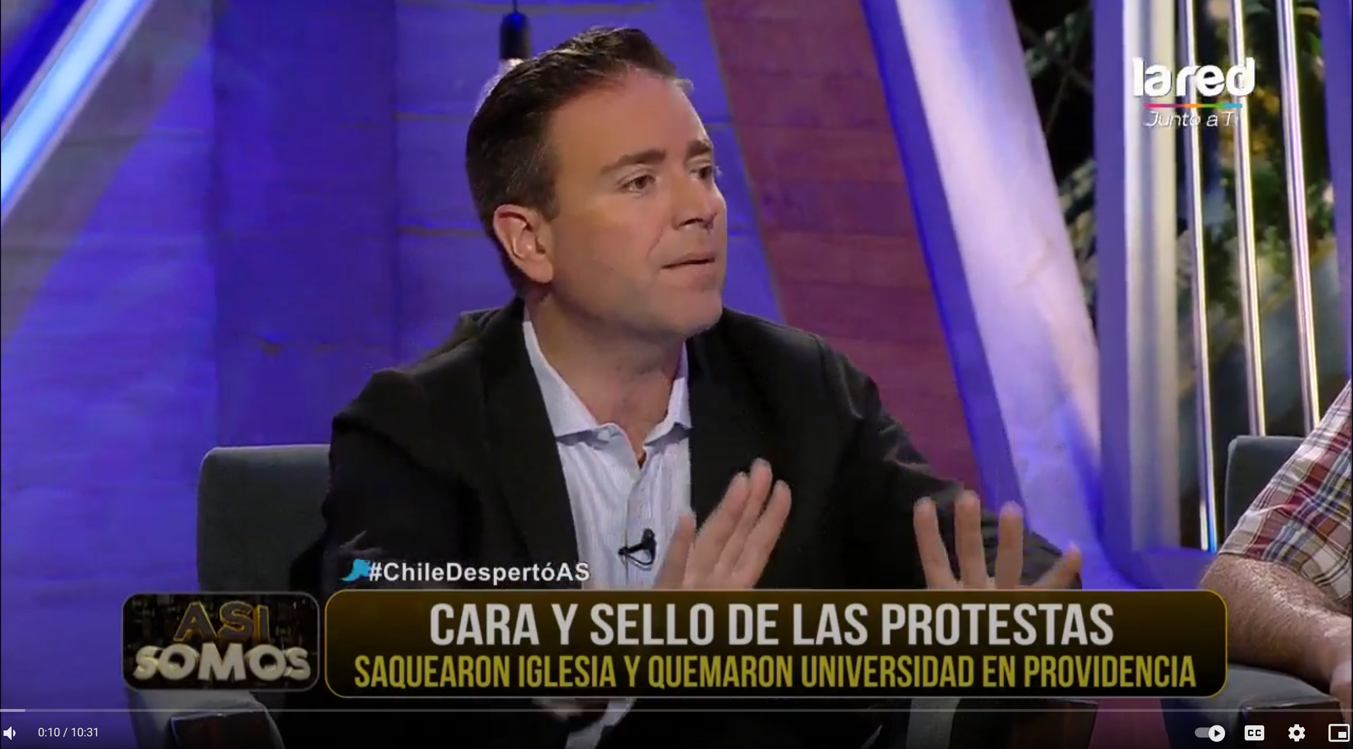 Comentarista Tonto Llama las Acciones de John Cobin un Primer Paso a Guerra Civil